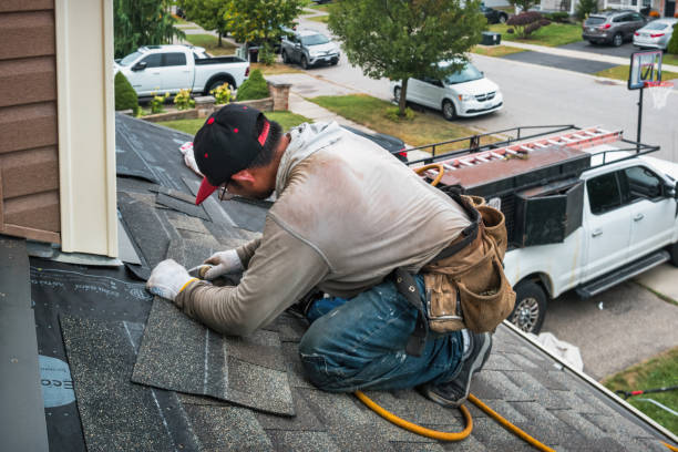 Professional Gutter Repair And Installation technician working in Fremont, MI